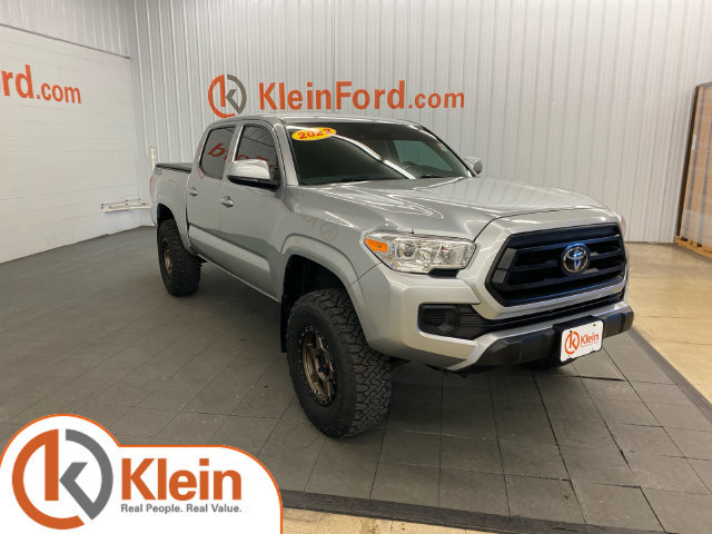 Used 2022 Toyota Tacoma SR AWD/4WD image 1