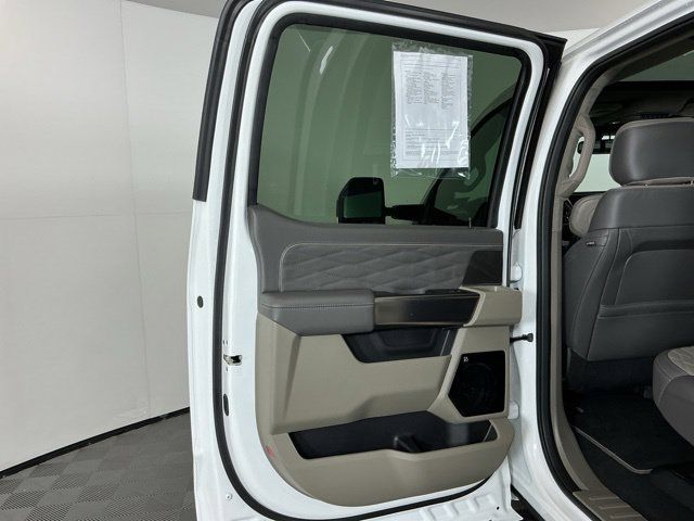 Used 2026 Ford F450 Platinum w/ Platinum Plus Package AWD/4WD image 30