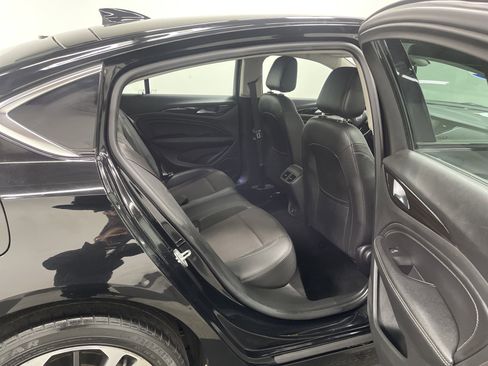 Used 2019 Buick Regal Preferred image 19