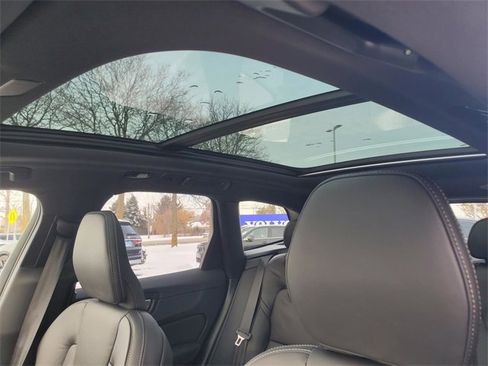 New 2026 Volvo XC60 B5 Ultra w/ Protection Package Premier image 13