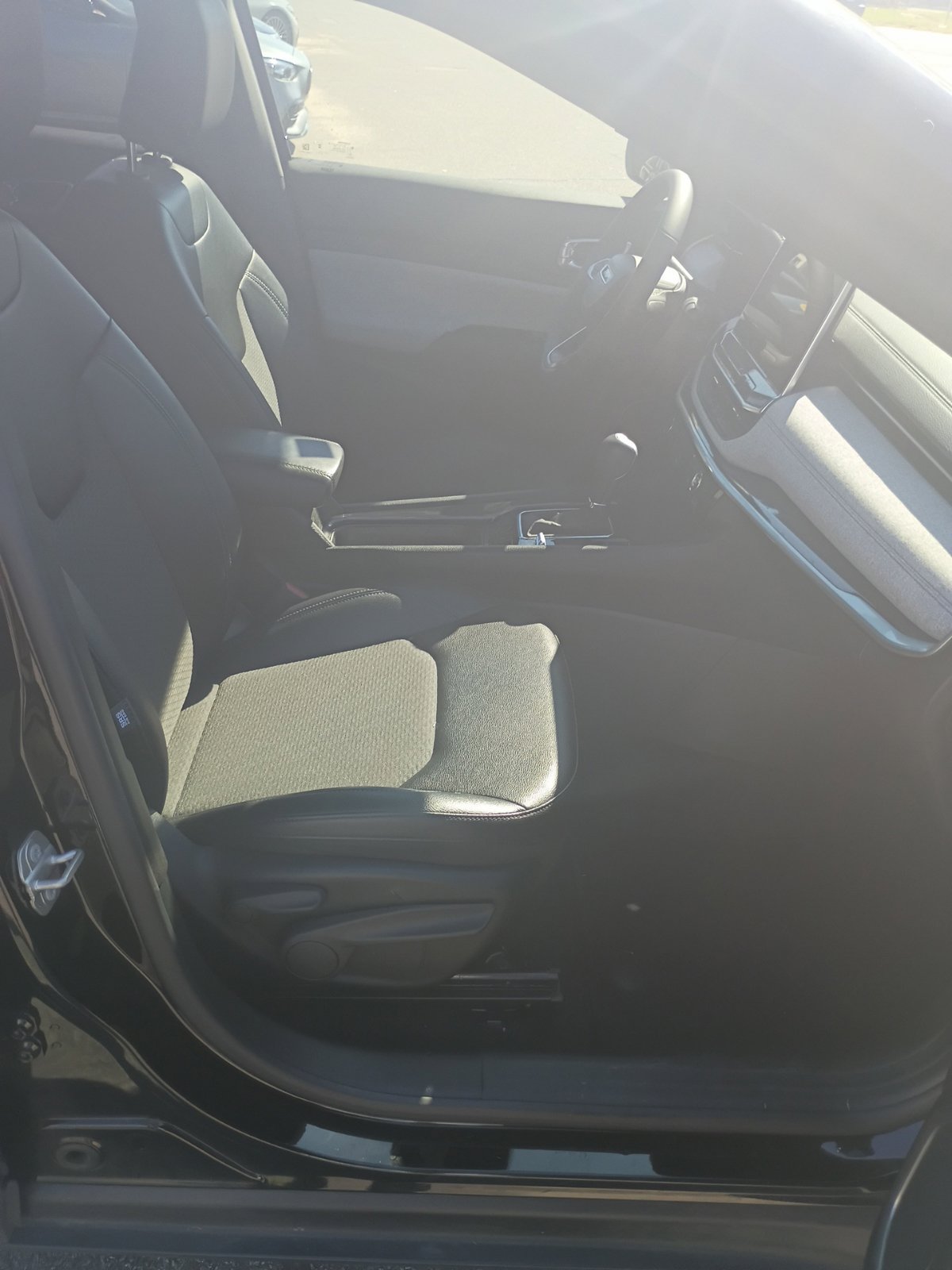 Used 2024 Jeep Compass Latitude AWD/4WD image 8