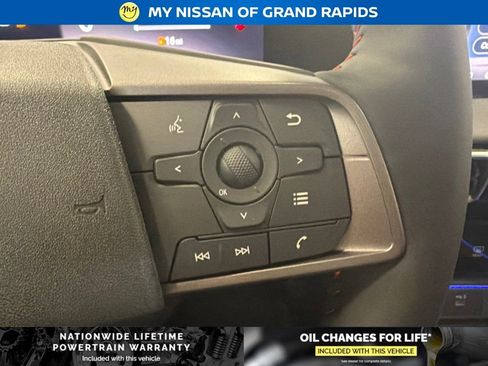 New 2026 Nissan Sentra SR w/ SR Premium Package FWD image 22