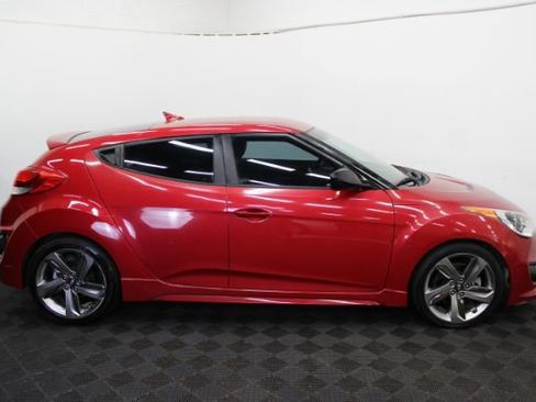Used 2013 Hyundai Veloster Turbo FWD image 5