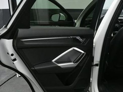 Used 2020 Audi Q3 2.0T Premium AWD/4WD image 14