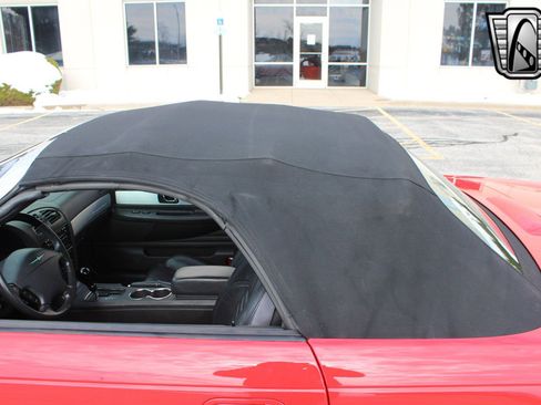 Used 2002 Ford Thunderbird image 13