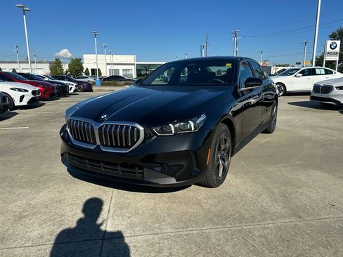 New 2026 BMW 530i w/ Premium Package image 1