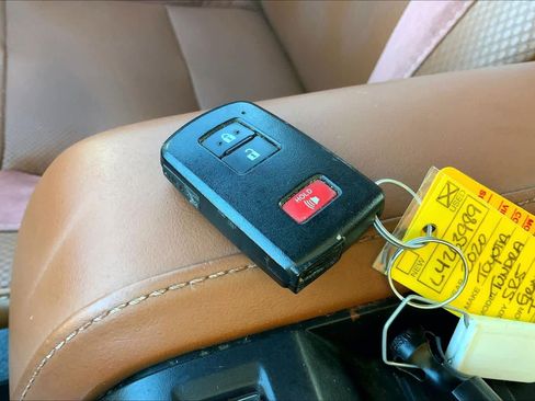 Used 2020 Toyota Tundra 1794 Edition image 15