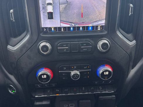 Used 2020 GMC Sierra 2500 AT4 w/ AT4 Premium Package AWD/4WD image 16