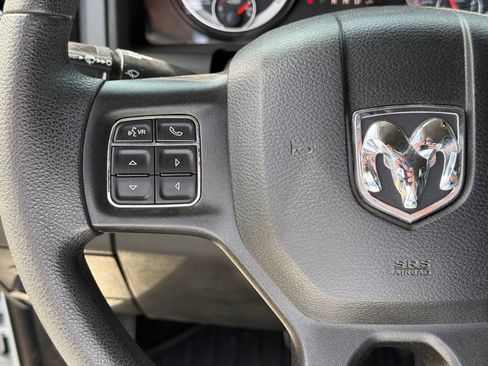 Used 2018 RAM 2500 Tradesman w/ Chrome Appearance Group image 17