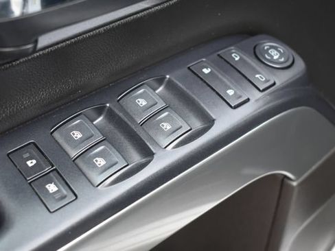 Used 2018 Chevrolet Silverado 1500 LT w/ All Star Edition AWD/4WD image 18