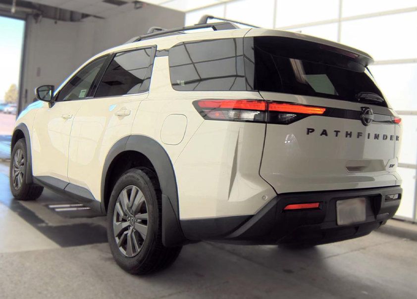 Used 2024 Nissan Pathfinder SV w/ Black Appearance Package FWD image 2