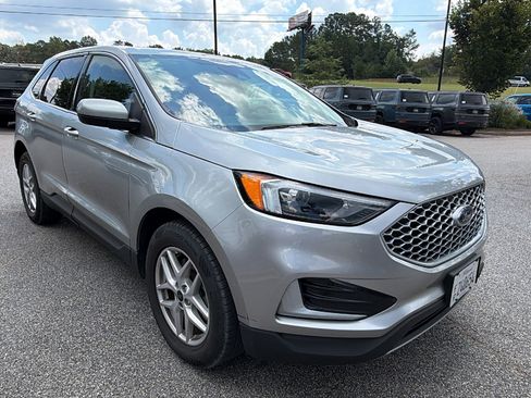 Used 2024 Ford Edge SEL AWD/4WD image 5