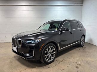 Used 2022 BMW X7 xDrive40i video 1