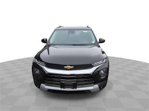 Used 2023 Chevrolet TrailBlazer LT w/ Convenience Package image 3
