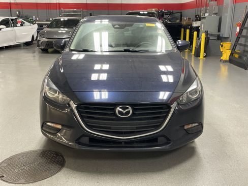 Used 2018 MAZDA MAZDA3 Touring image 3