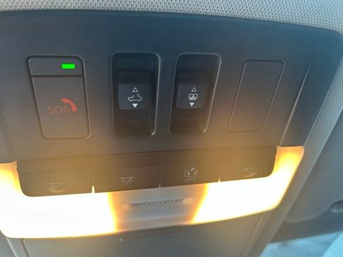Certified 2023 Nissan Rogue SV w/ SV Premium B Package AWD/4WD image 19