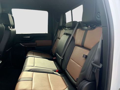 Used 2022 Chevrolet Silverado 3500 High Country w/ Technology Package image 25