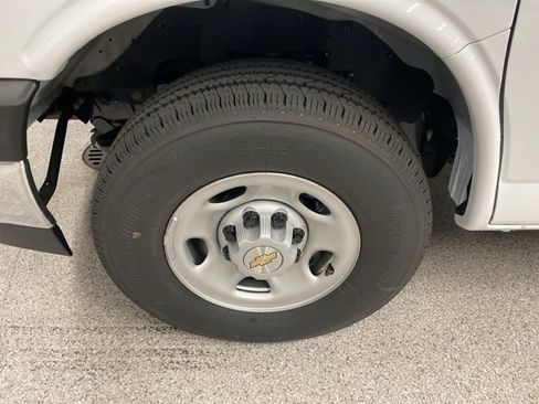 New 2025 Chevrolet Express 2500 w/ Driver Convenience Package image 10