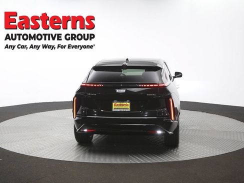 Used 2025 Cadillac Lyriq Luxury AWD/4WD image 39