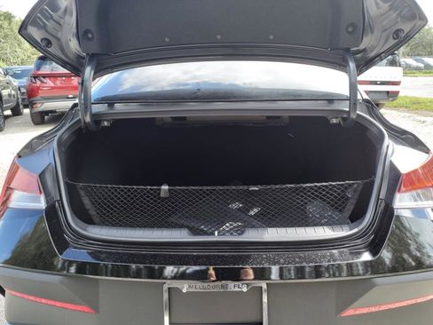 Used 2025 Hyundai Elantra Sport image 7