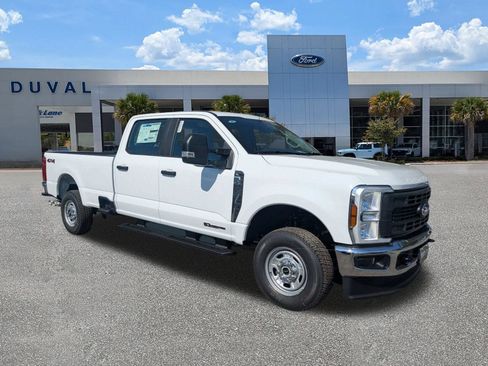 New 2026 Ford F250 XL w/ XL Driver Assist Package AWD/4WD image 2