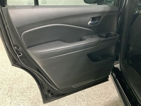 Used 2022 Honda Pilot Sport image 16