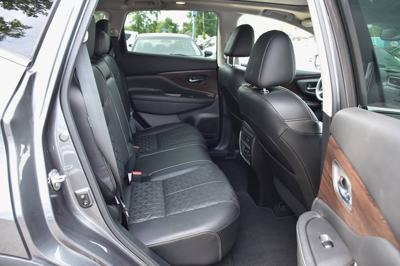 Used 2020 Nissan Murano Platinum w/ Cargo Package FWD image 11