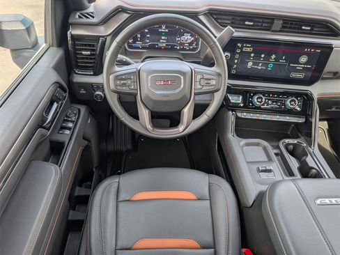 Certified 2025 GMC Sierra 2500 AT4 image 17