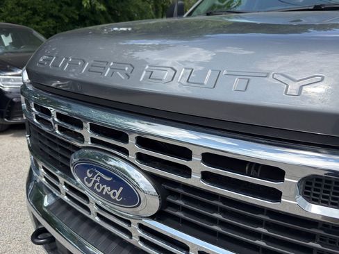 Used 2024 Ford F350 XLT AWD/4WD image 5