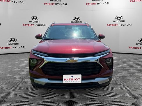 Used 2025 Chevrolet TrailBlazer LT AWD/4WD image 8