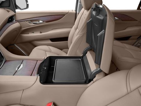 Used 2018 Cadillac Escalade Platinum image 15