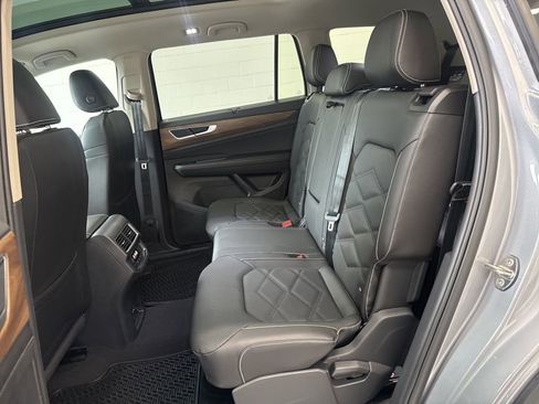 New 2026 Volkswagen Atlas SE image 27
