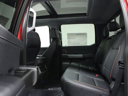 New 2026 Ford F250 Lariat w/ Black Appearance Package AWD/4WD image 13