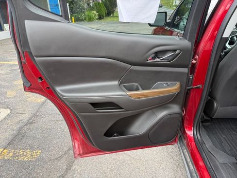 Used 2023 GMC Acadia SLE w/ Driver Convenience Package AWD/4WD image 20