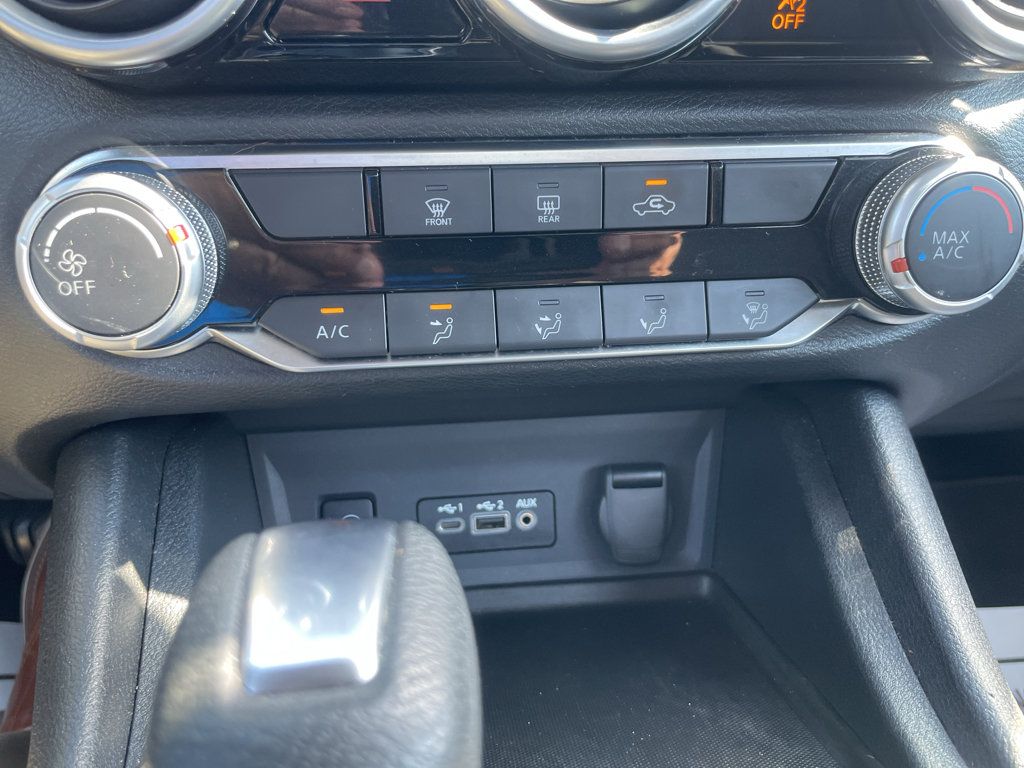 Used 2025 Nissan Sentra SV FWD image 17