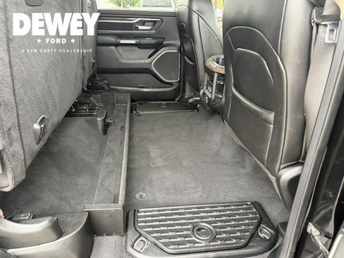 Used 2019 RAM 1500 Laramie AWD/4WD image 43
