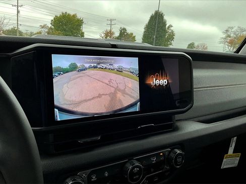 New 2024 Jeep Wrangler Unlimited w/ Convenience Group image 18