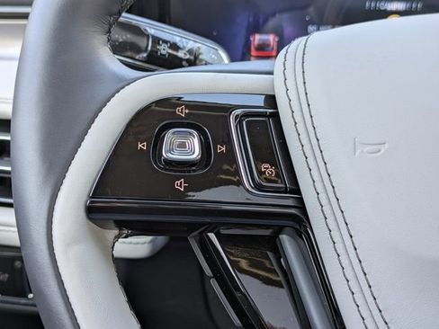 New 2026 Lincoln Aviator 2WD image 23