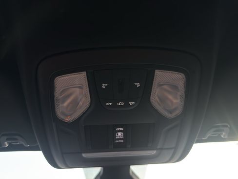 Used 2019 RAM 1500 Big Horn AWD/4WD image 24