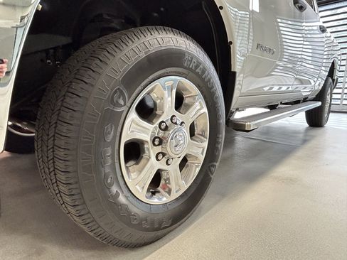 Certified 2025 RAM 2500 Big Horn AWD/4WD image 15