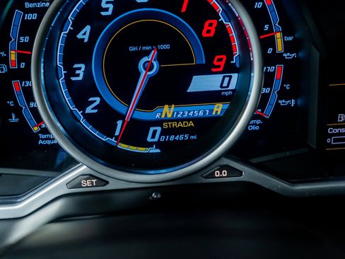 Used 2015 Lamborghini Aventador LP 700-4 image 34