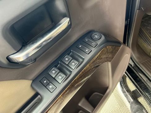 Used 2017 Chevrolet Silverado 2500 LT w/ Texas Edition RWD image 11