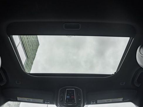 Used 2022 Jeep Grand Cherokee Altitude image 31