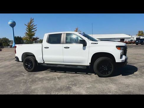 Used 2023 Chevrolet Silverado 1500 Custom Trail Boss w/ LPO, Dark Essentials Package image 24