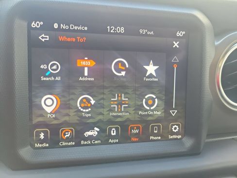 Used 2022 Jeep Wrangler Unlimited Rubicon w/ Steel Bumper Group AWD/4WD image 25