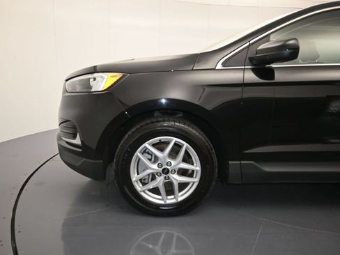 Used 2024 Ford Edge SEL AWD/4WD image 9