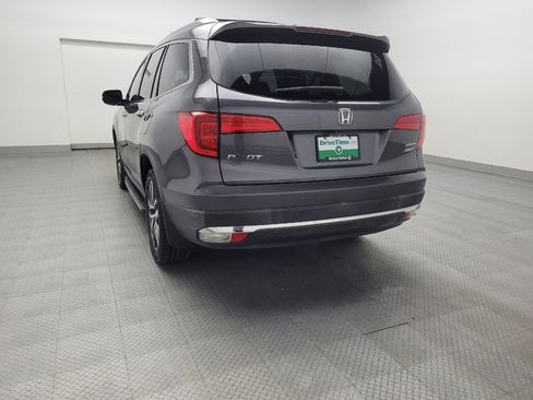 Used 2018 Honda Pilot Touring image 6