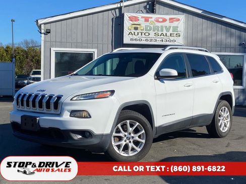 Used 2015 Jeep Cherokee Latitude w/ Cold Weather Group image 1