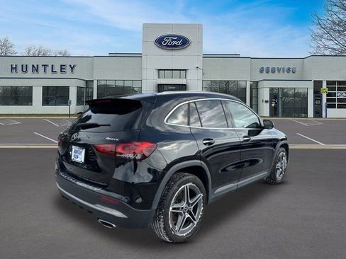 Used 2023 Mercedes-Benz GLA 250 4MATIC w/ AMG Line Exterior image 3
