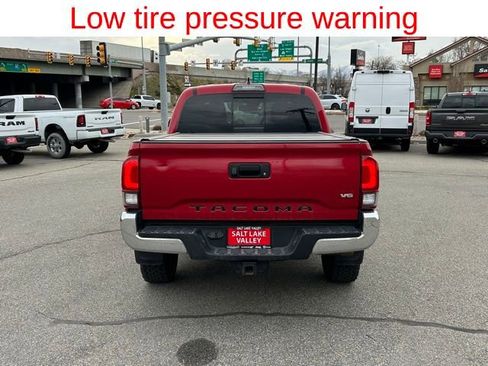 Used 2019 Toyota Tacoma TRD Off-Road image 4